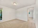 1120 Columbia St - Photo 31