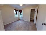 1453 C St - Photo 29
