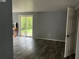 3007 9TH St - Photo 4