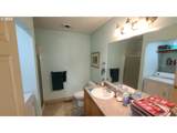 504 Wall St - Photo 15