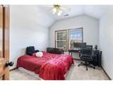 17973 Saint Clair Dr - Photo 22