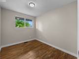 24033 Oak St - Photo 16