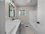 24033 Oak St - Photo 22