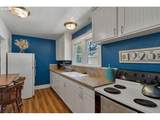 880 Thompson Ave - Photo 28