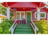 880 Thompson Ave - Photo 4