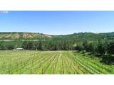 5073 Chenoweth Rd - Photo 33