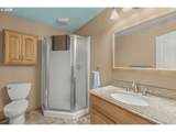 1381 Oak Hill Rd - Photo 20