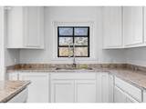 1300 Daisy Ln - Photo 11