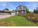 688 Lakeview Dr - Photo 1