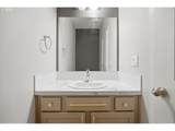 688 Lakeview Dr - Photo 17