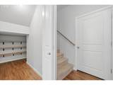 688 Lakeview Dr - Photo 18