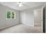 688 Lakeview Dr - Photo 28