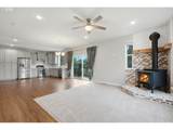 688 Lakeview Dr - Photo 9