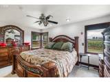 8758 Stayton Rd - Photo 18