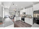 1060 Shelton St - Photo 15