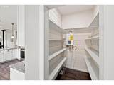 1060 Shelton St - Photo 25