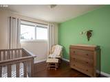 3008 Chastain Ave - Photo 20