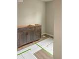 158 Collins Ct - Photo 9
