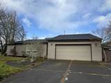 1135 Lakewood Dr - Photo 39