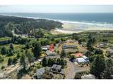 989 Estate Dr - Photo 4
