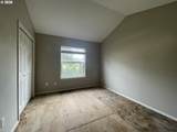 19189 Yamhill St - Photo 29