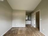 19189 Yamhill St - Photo 32