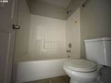 19189 Yamhill St - Photo 35