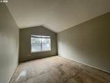 19189 Yamhill St - Photo 41