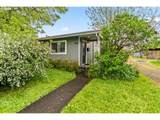 807 E St - Photo 18