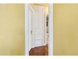 1160 Columbia St - Photo 15