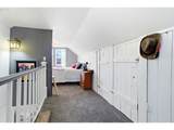 1160 Columbia St - Photo 29