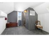1160 Columbia St - Photo 31