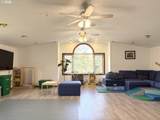 725 Chase St - Photo 2