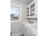 1631 Everett St - Photo 13