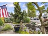 535 Maple St - Photo 3