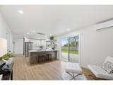987 Travis Ave - Photo 17