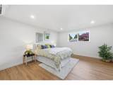 987 Travis Ave - Photo 20