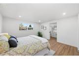 987 Travis Ave - Photo 22