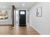 987 Travis Ave - Photo 3