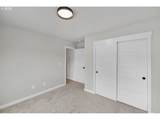 541 8TH Ave - Photo 29