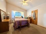 1590 Riverhill Dr - Photo 21