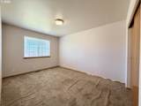 1590 Riverhill Dr - Photo 26