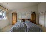 179 Laurel St - Photo 24