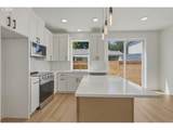 9421 Macrum Ave - Photo 5