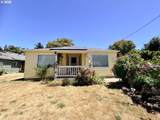 425 Umpqua St - Photo 1