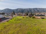 218 Paroz Ln - Photo 4