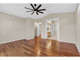 360 Stonegate Dr - Photo 18