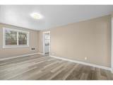2210 Maple St - Photo 9