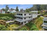451 Simpson Ave - Photo 1