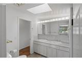 451 Simpson Ave - Photo 18
